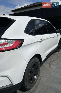 Внедорожник / Кроссовер Ford Edge 2022 в 