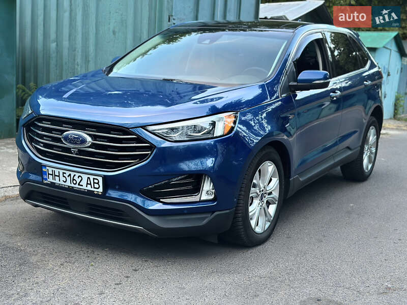 Внедорожник / Кроссовер Ford Edge 2019 в 