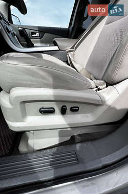 Внедорожник / Кроссовер Ford Edge 2013 в 