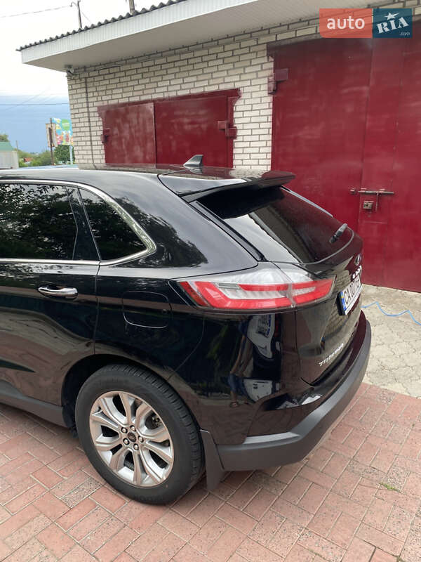 Позашляховик / Кросовер Ford Edge 2021 в Умані