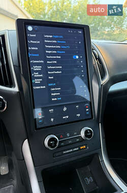 Внедорожник / Кроссовер Ford Edge 2021 в 
