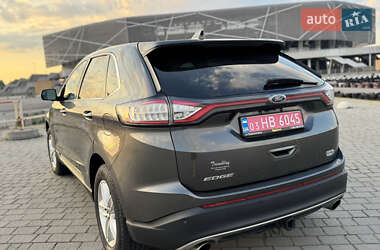 Позашляховик / Кросовер Ford Edge 2015 в 