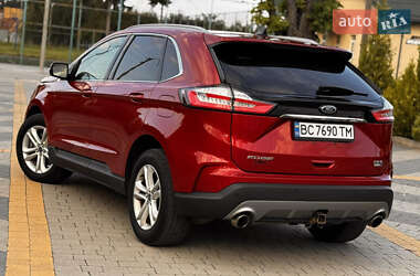 Внедорожник / Кроссовер Ford Edge 2020 в 