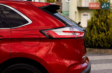 Внедорожник / Кроссовер Ford Edge 2020 в 