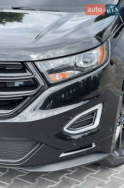 Внедорожник / Кроссовер Ford Edge 2015 в 