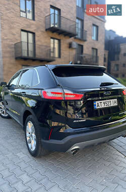 Внедорожник / Кроссовер Ford Edge 2020 в 