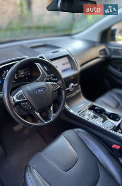 Внедорожник / Кроссовер Ford Edge 2020 в 