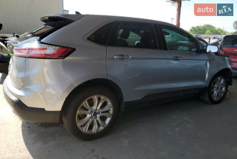 Внедорожник / Кроссовер Ford Edge 2022 в 