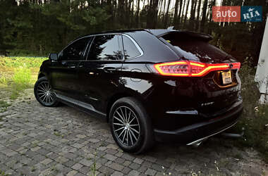 Внедорожник / Кроссовер Ford Edge 2016 в 