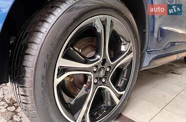 Внедорожник / Кроссовер Ford Edge 2020 в 