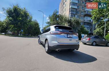 Внедорожник / Кроссовер Ford Edge 2017 в 