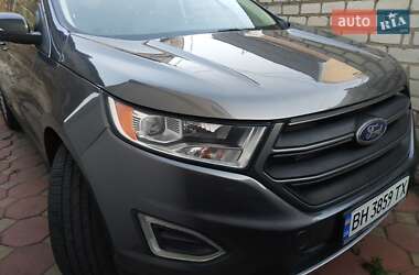 Внедорожник / Кроссовер Ford Edge 2015 в 