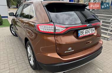 Внедорожник / Кроссовер Ford Edge 2016 в 