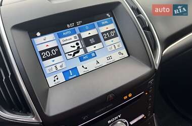Внедорожник / Кроссовер Ford Edge 2016 в 