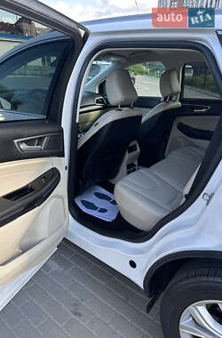 Внедорожник / Кроссовер Ford Edge 2020 в 