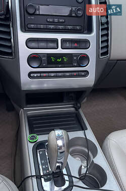 Внедорожник / Кроссовер Ford Edge 2007 в 