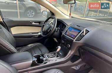 Внедорожник / Кроссовер Ford Edge 2018 в 