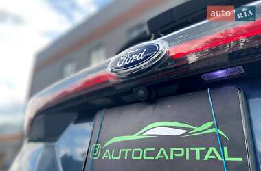 Внедорожник / Кроссовер Ford Edge 2018 в 