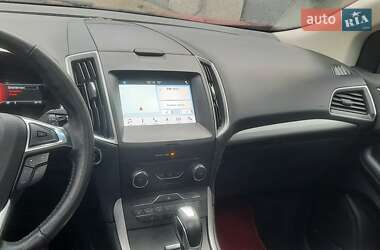 Внедорожник / Кроссовер Ford Edge 2018 в 
