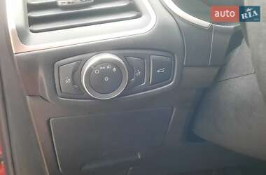 Внедорожник / Кроссовер Ford Edge 2018 в 