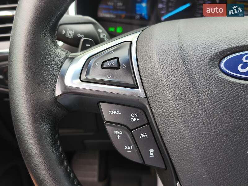 Позашляховик / Кросовер Ford Edge 2019 в Дніпрі