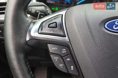 Внедорожник / Кроссовер Ford Edge 2019 в 