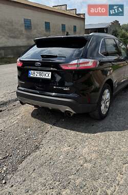 Внедорожник / Кроссовер Ford Edge 2019 в 