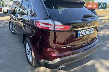 Позашляховик / Кросовер Ford Edge 2020 в 