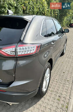 Внедорожник / Кроссовер Ford Edge 2018 в 