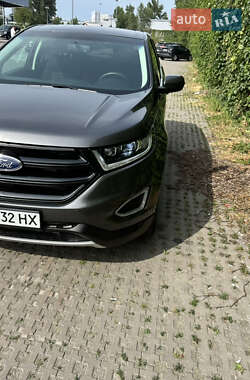 Внедорожник / Кроссовер Ford Edge 2018 в 