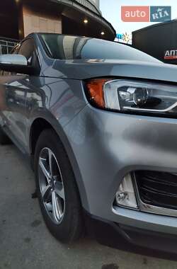 Внедорожник / Кроссовер Ford Edge 2020 в 