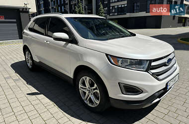 Внедорожник / Кроссовер Ford Edge 2017 в 