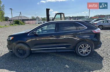 Внедорожник / Кроссовер Ford Edge 2019 в 