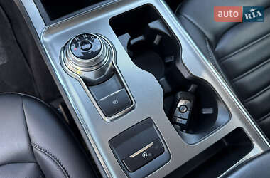 Внедорожник / Кроссовер Ford Edge 2022 в 