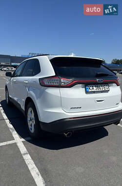 Внедорожник / Кроссовер Ford Edge 2015 в 