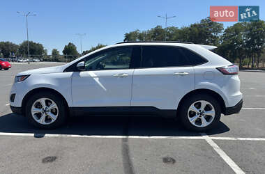 Внедорожник / Кроссовер Ford Edge 2015 в 