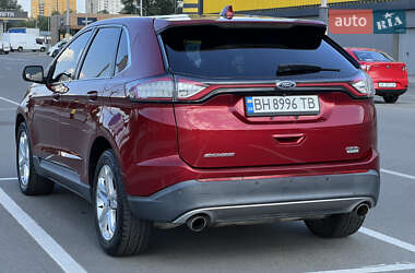Внедорожник / Кроссовер Ford Edge 2015 в 