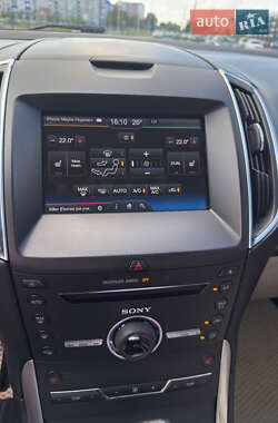 Внедорожник / Кроссовер Ford Edge 2015 в 