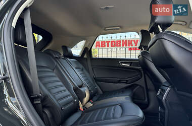 Внедорожник / Кроссовер Ford Edge 2022 в 
