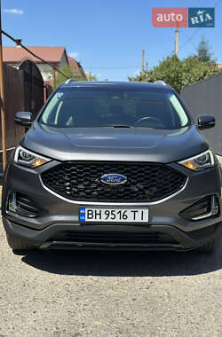 Внедорожник / Кроссовер Ford Edge 2019 в 