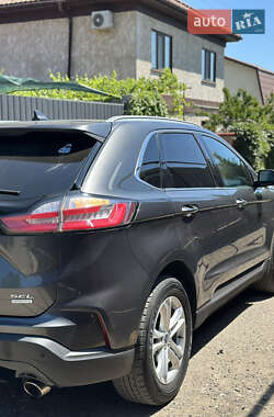 Внедорожник / Кроссовер Ford Edge 2019 в 