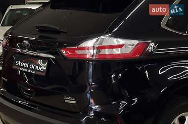 Внедорожник / Кроссовер Ford Edge 2020 в 