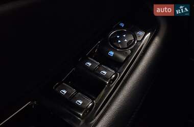 Внедорожник / Кроссовер Ford Edge 2020 в 