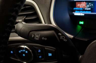 Внедорожник / Кроссовер Ford Edge 2020 в 