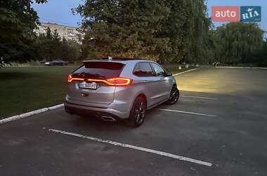 Внедорожник / Кроссовер Ford Edge 2017 в 