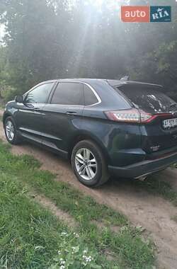 Внедорожник / Кроссовер Ford Edge 2017 в 