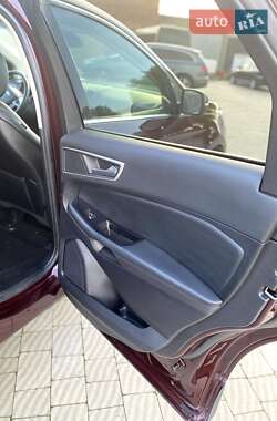 Внедорожник / Кроссовер Ford Edge 2019 в 