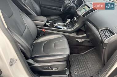 Внедорожник / Кроссовер Ford Edge 2017 в 