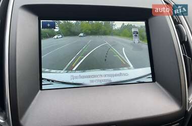 Внедорожник / Кроссовер Ford Edge 2017 в 
