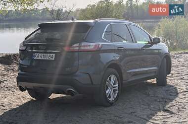 Внедорожник / Кроссовер Ford Edge 2018 в 